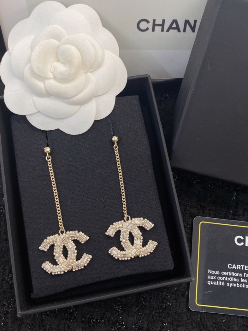 Chanel earrings - Picture 4 of 9